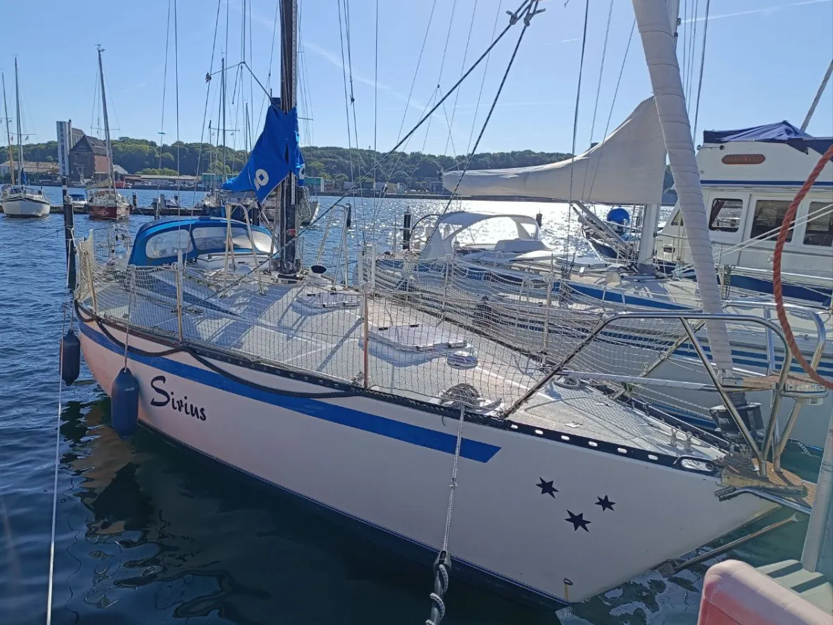 Polyester Sailboat Kalik 33