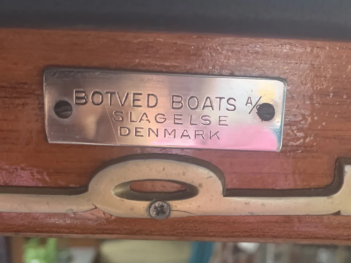 Polyester Motorboot Coronet 27 Seafarer