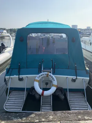 Polyester Motorboot Coronet 27 Seafarer Foto 31