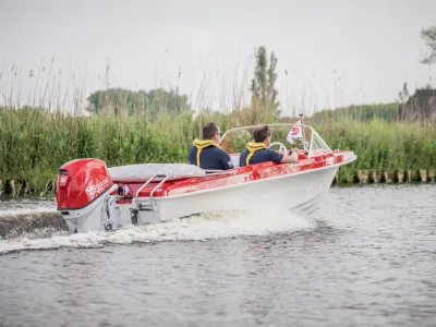 Polyester Speedboat Marino Mustang Photo 1