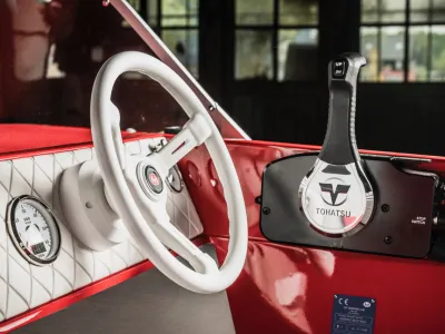 Polyester Speedboat Marino Mustang Photo 13
