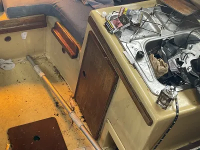 Polyester Budgetboat Cabin boat 600 Photo 5