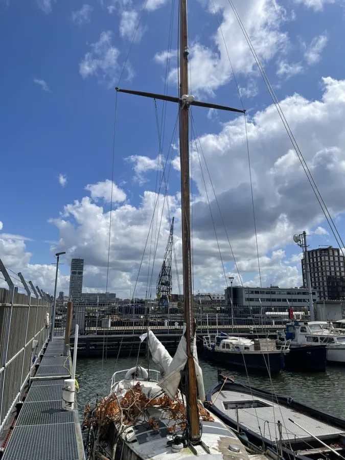 Steel Budgetboat Cabin sailboat 900