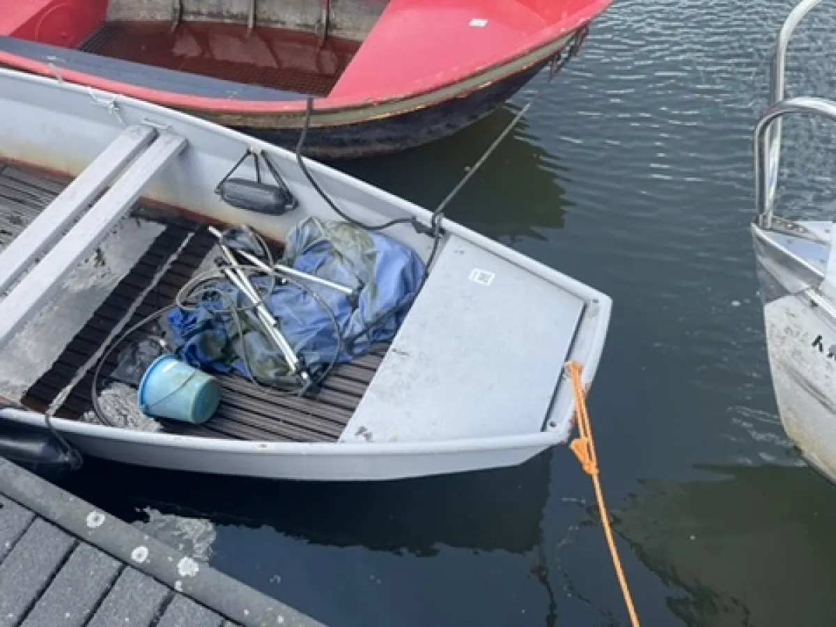Steel Budgetboat Vlet 380