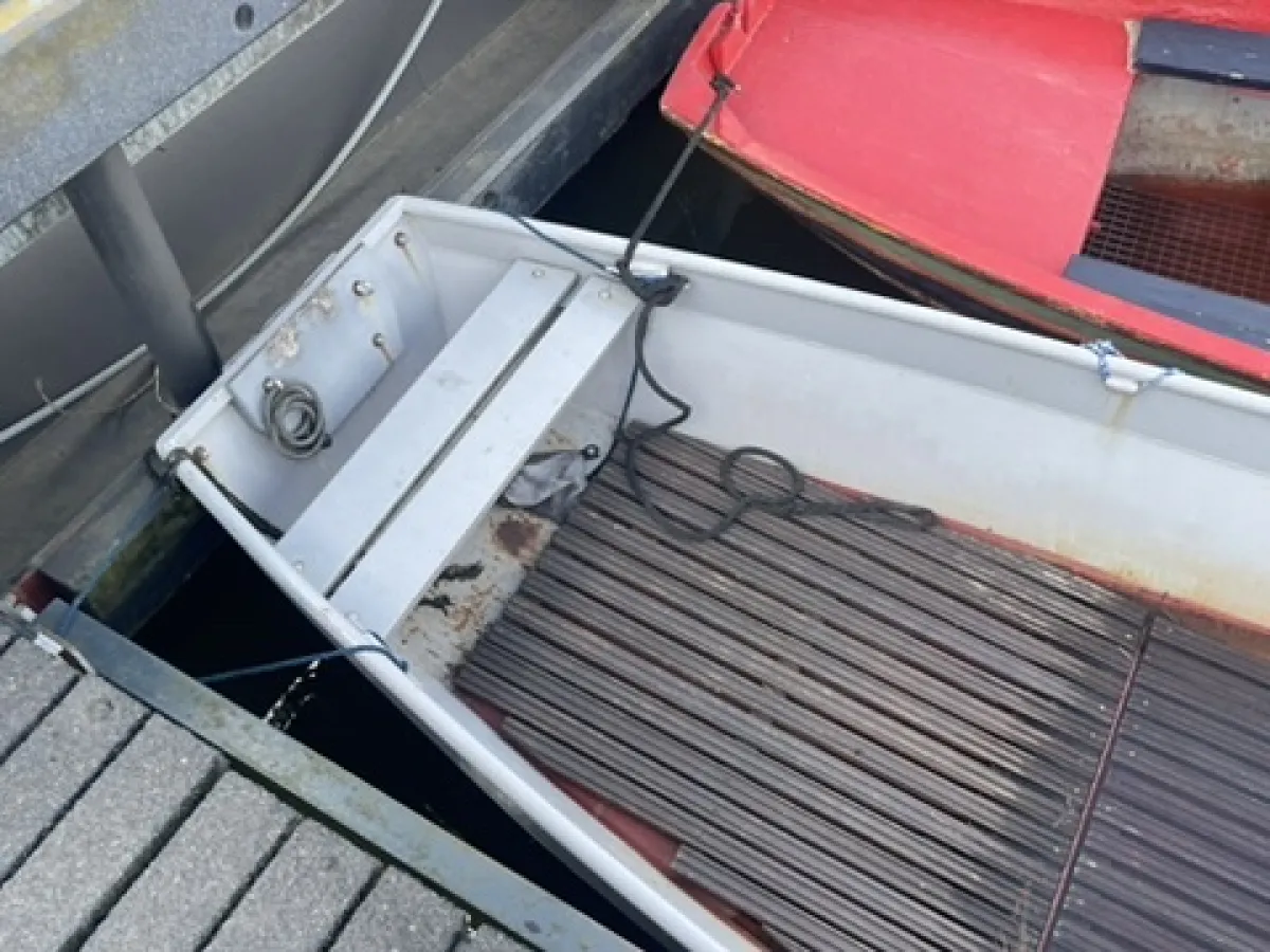 Steel Budgetboat Vlet 380