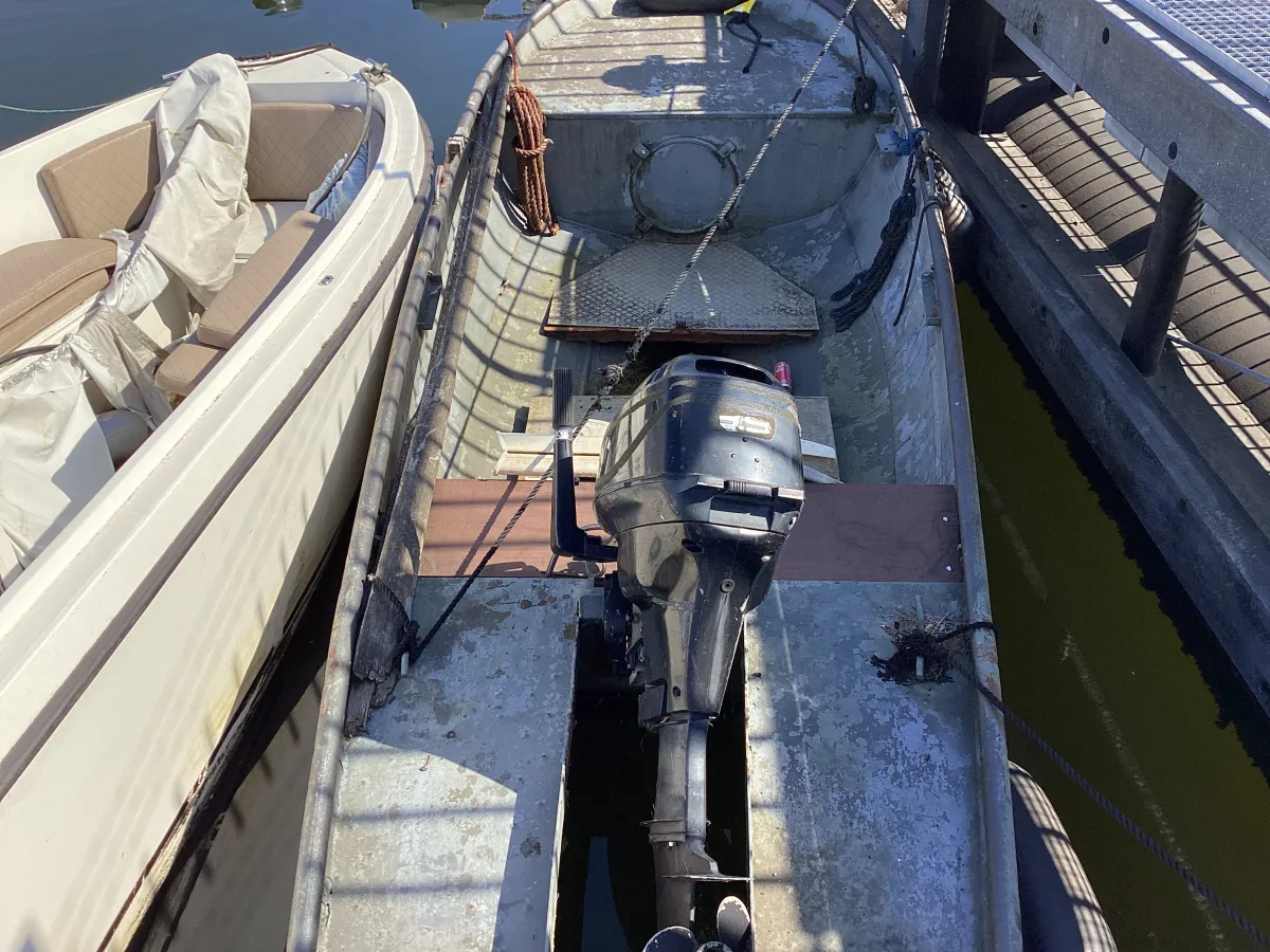 Steel Budgetboat Vlet 500