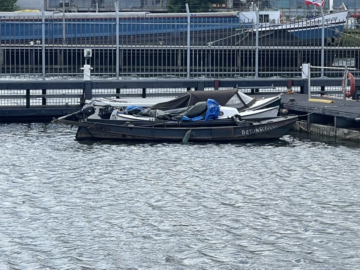 Steel Budgetboat Vlet 580