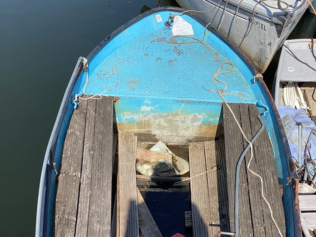 Steel Budgetboat Vlet 450