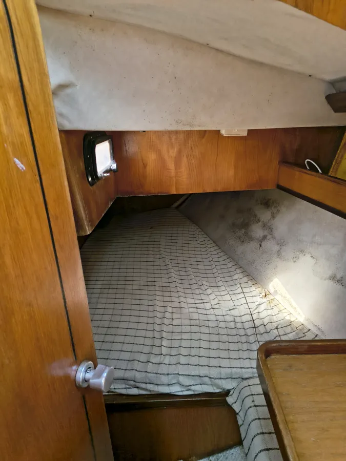 Polyester Sailboat Gibert Marine GibSea 402