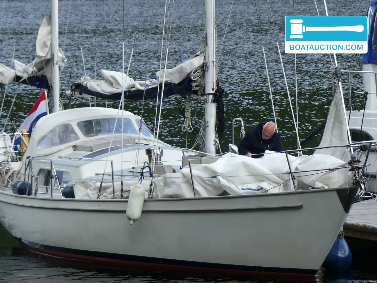 Thumbnail - Holman & Pye Bowman 36