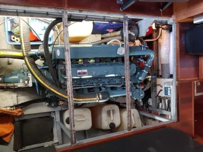 Steel Motorboat Helena kruiser 1070 Photo 11
