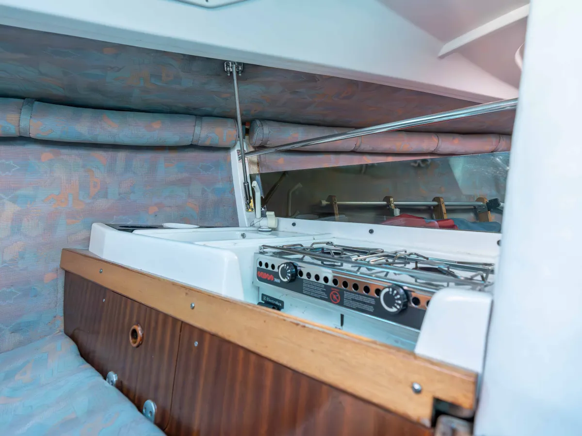 Polyester Sailboat Jantar 21