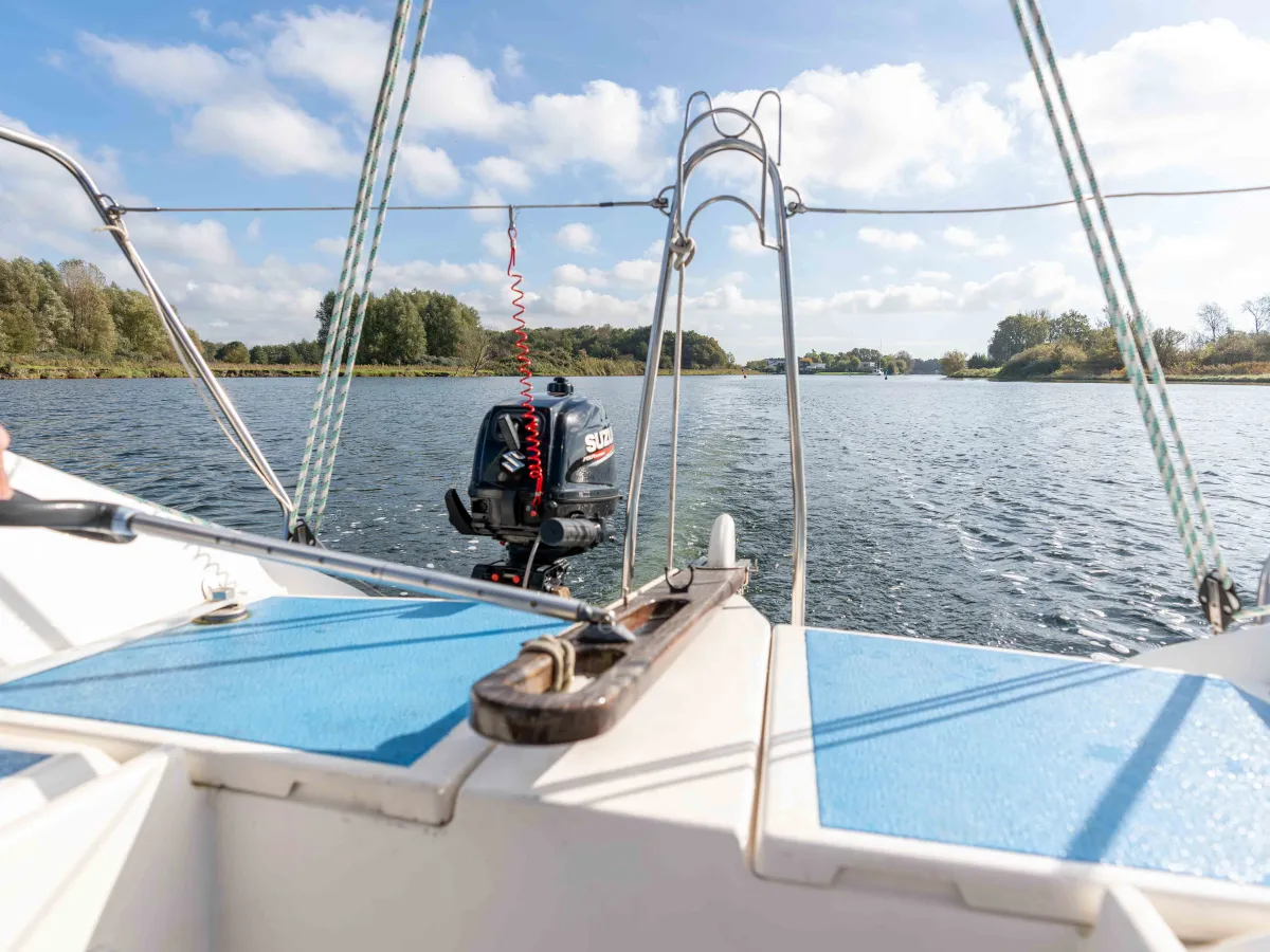 Polyester Sailboat Jantar 21