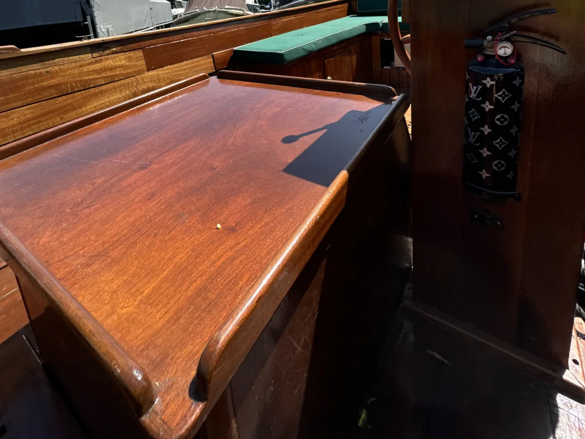 Wood Sloop Plashoevevlet 720