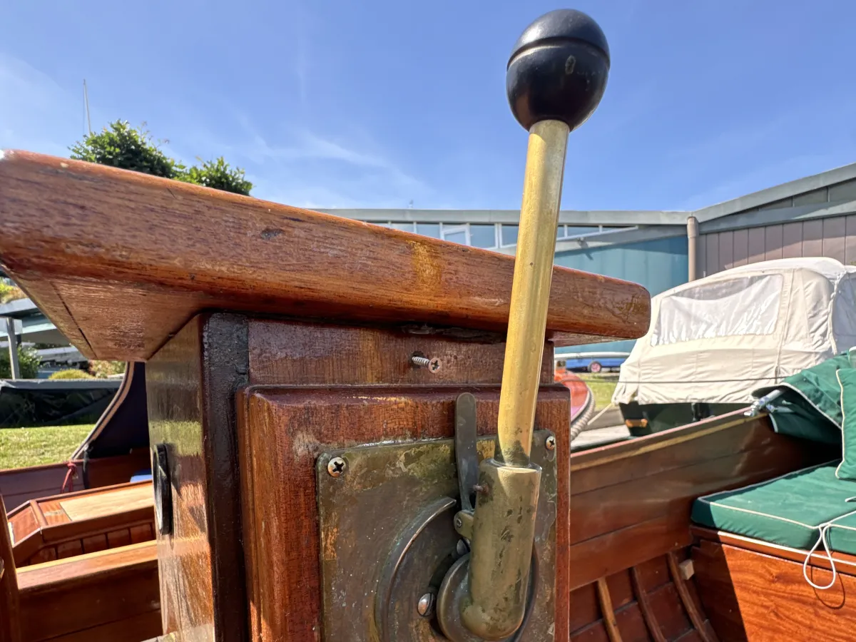 Wood Sloop Plashoevevlet 720