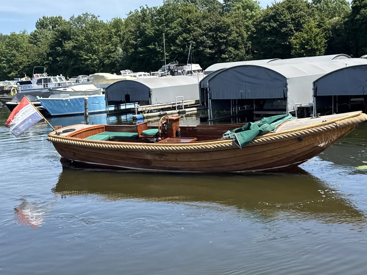 Wood Sloop Plashoevevlet 720