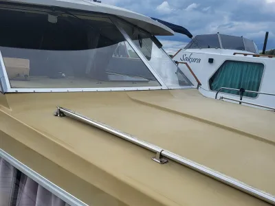 Polyester Motorboat Polaris Manta HT Photo 2