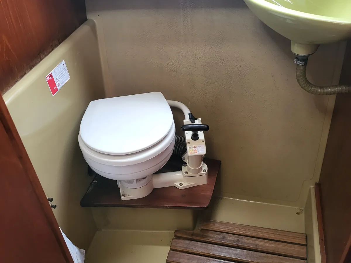 Polyester Motorboat Polaris Manta HT