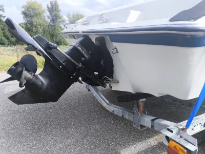 Polyester Speedboat Regal 176SC Photo 4