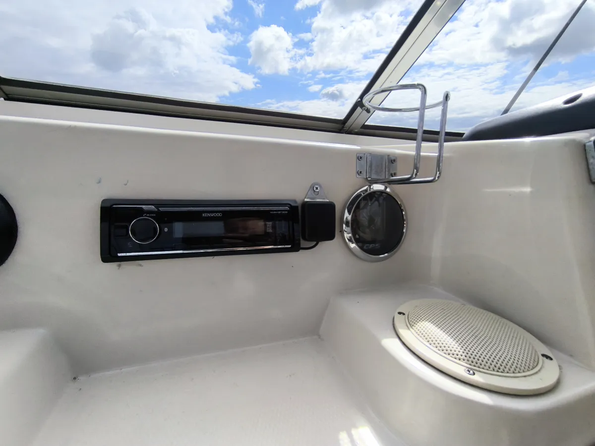 Polyester Speedboat Regal 176SC