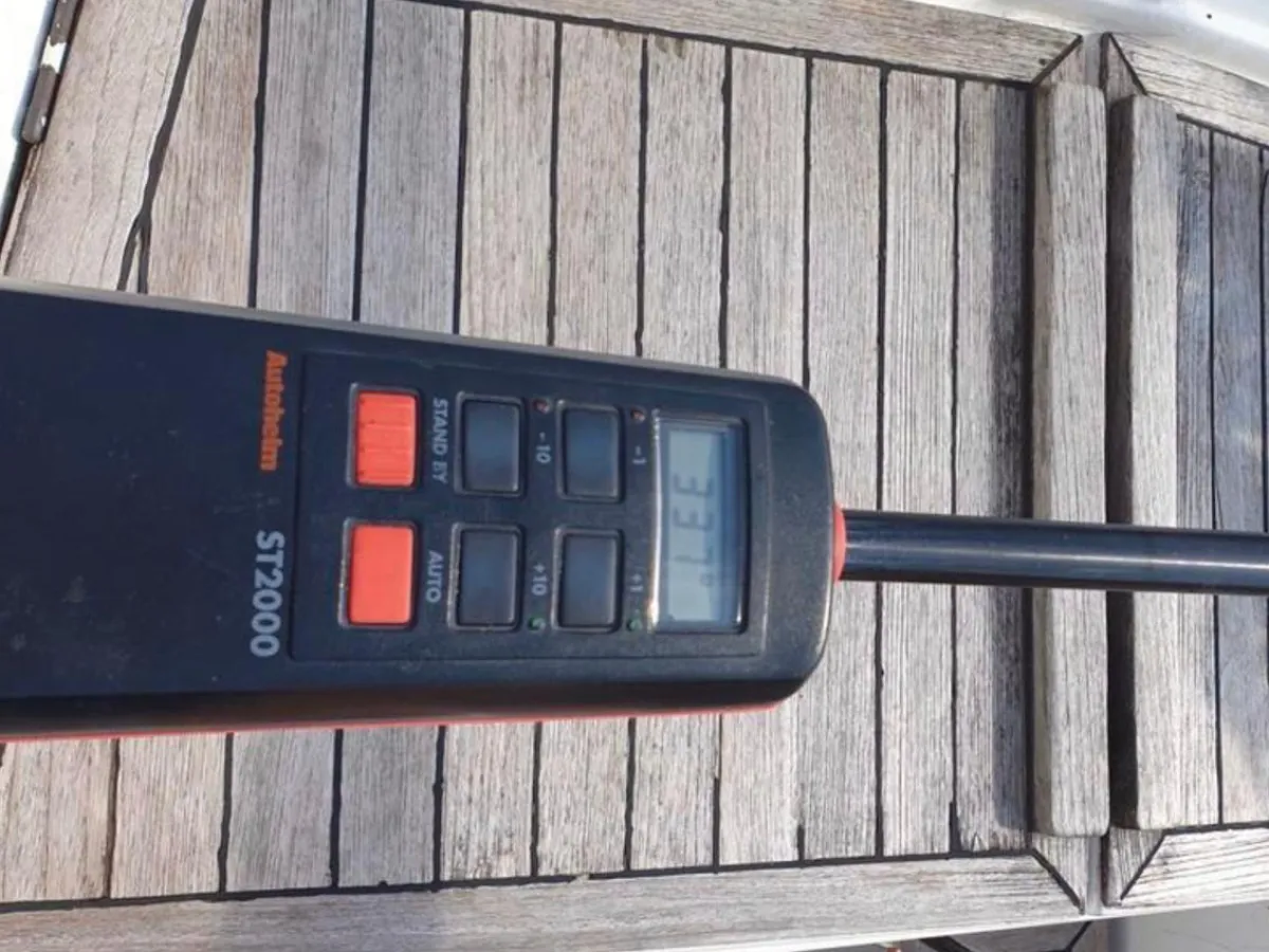 Polyester Sailboat Comet 910