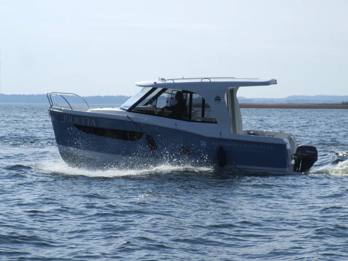 Polyester Motorboat Janmor 700