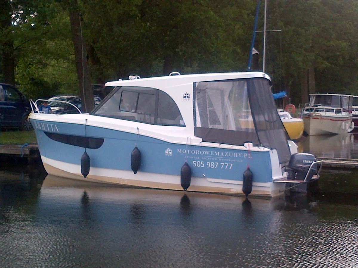 Polyester Motorboat Janmor 700