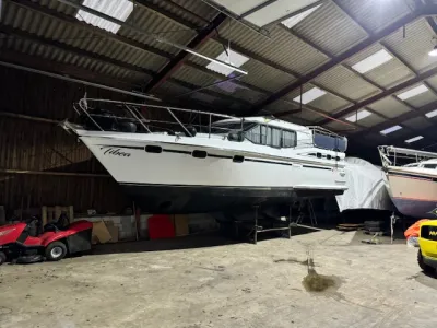 Steel Motorboat Vri-Jon Contessa 37E Photo 1