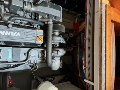 Steel Motorboat Vri-Jon Contessa 37E Photo 9