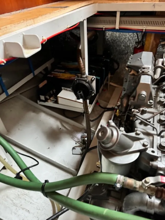 Steel Motorboat Vri-Jon Contessa 37E