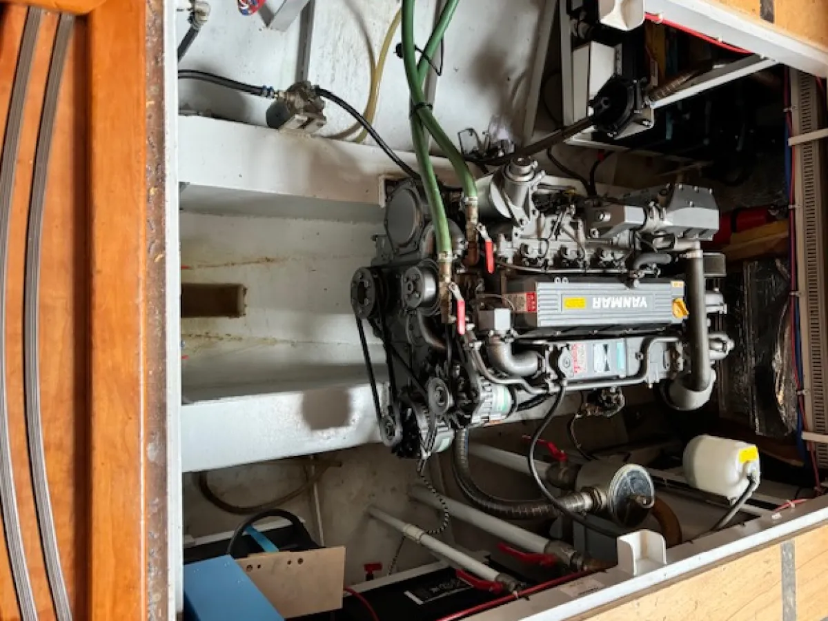 Steel Motorboat Vri-Jon Contessa 37E