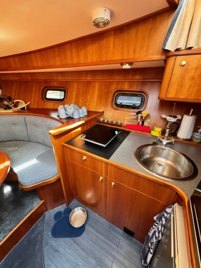 Steel Motorboat Vri-Jon Contessa 37E