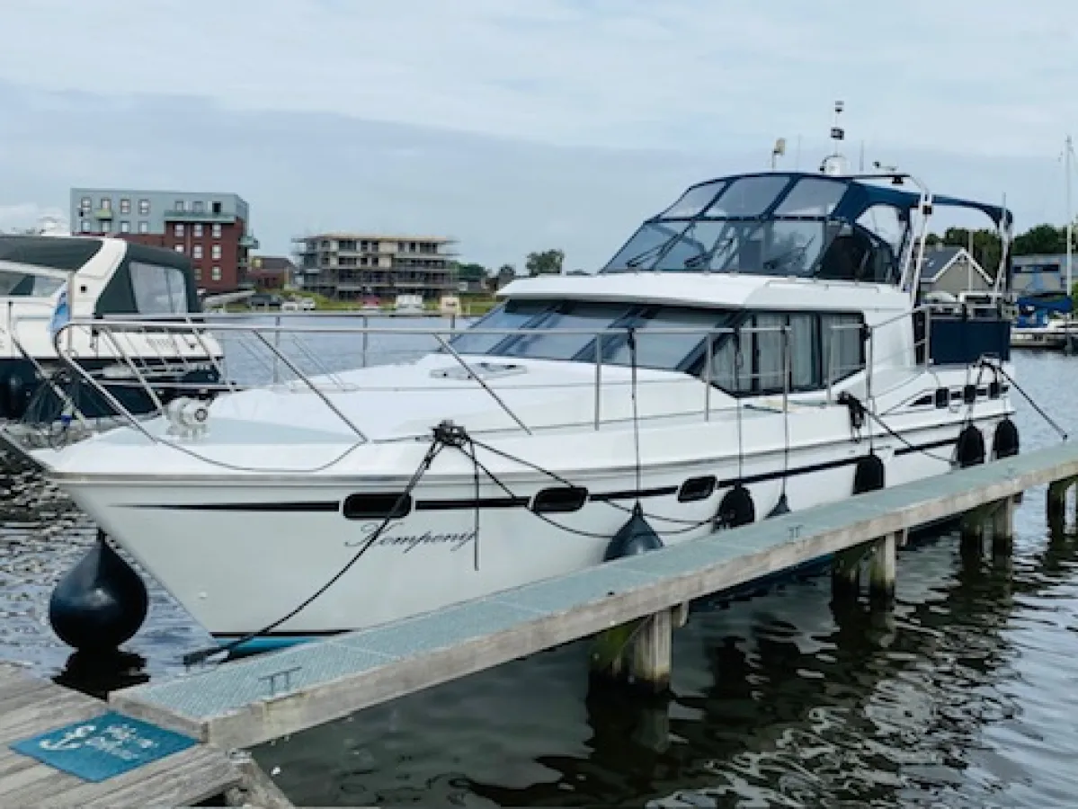 Steel Motorboat Vri-Jon Contessa 37E