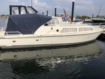Steel Motorboat Valk kruiser Sport 10.50 Photo 3
