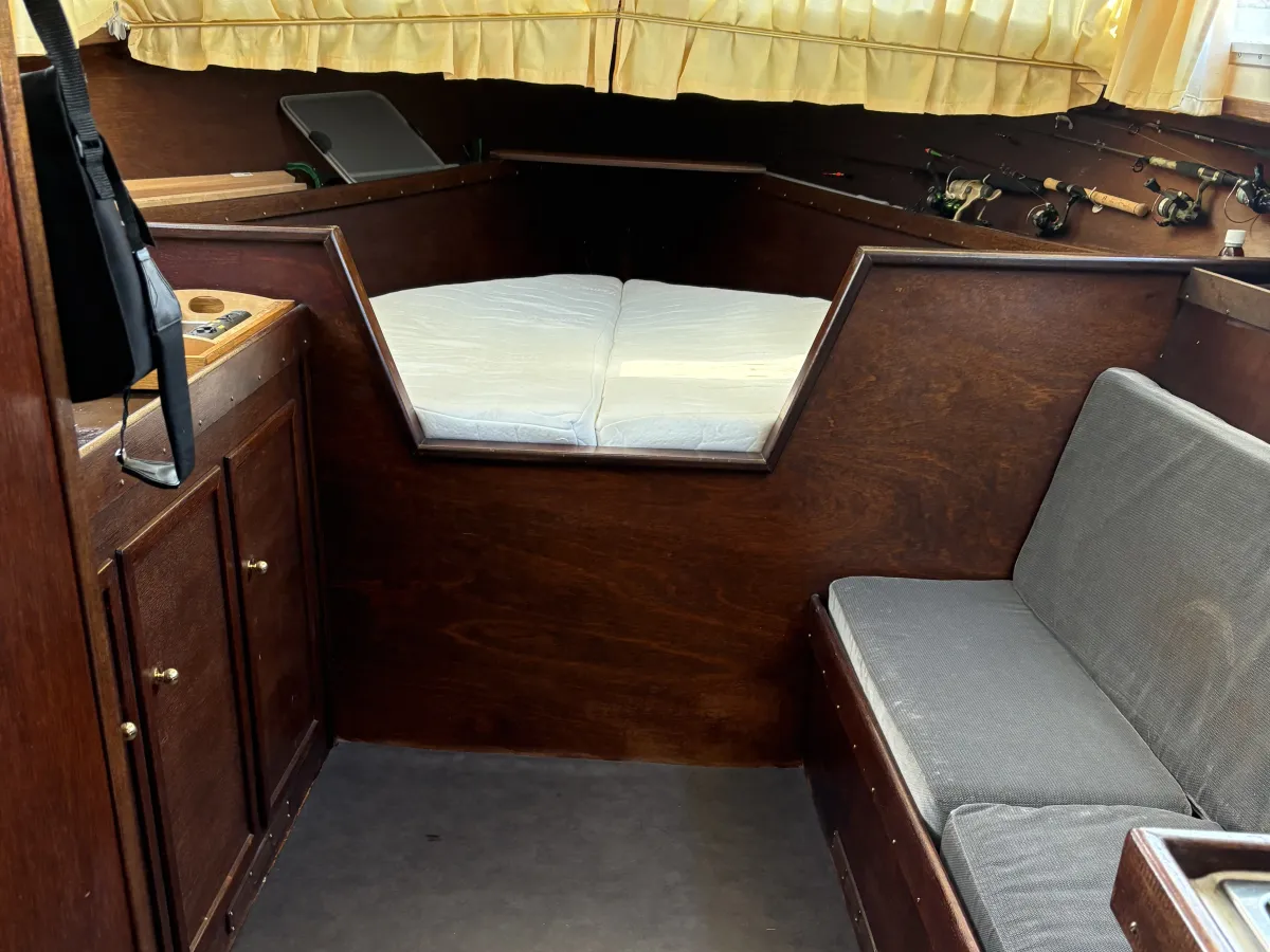 Steel Motorboat Valk kruiser Sport 10.50