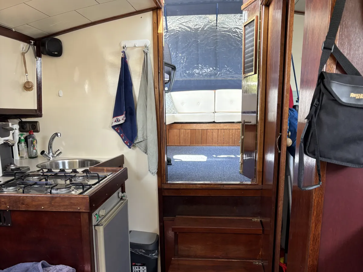 Steel Motorboat Valk kruiser Sport 10.50