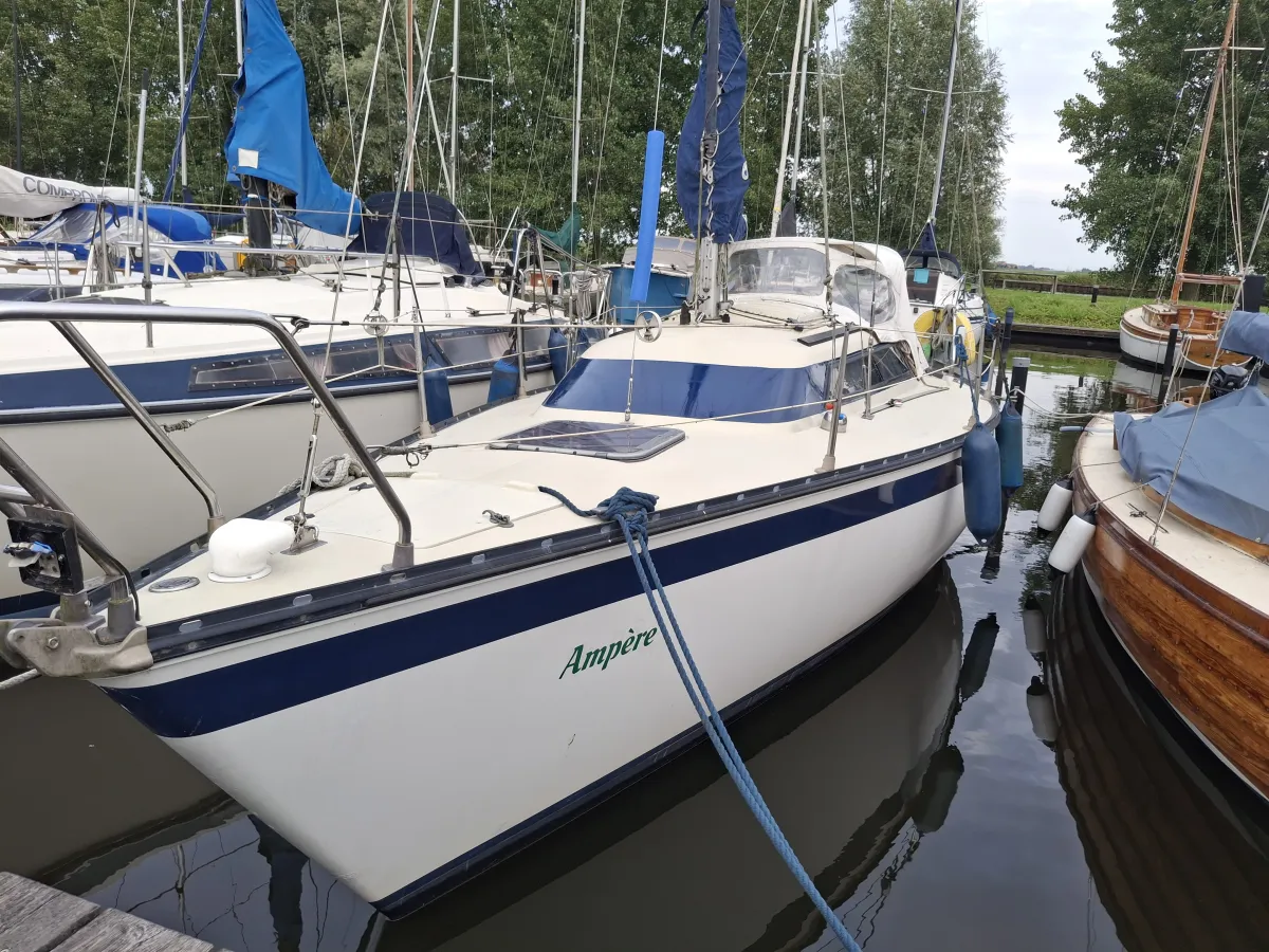 Polyester Sailboat Friendship 26