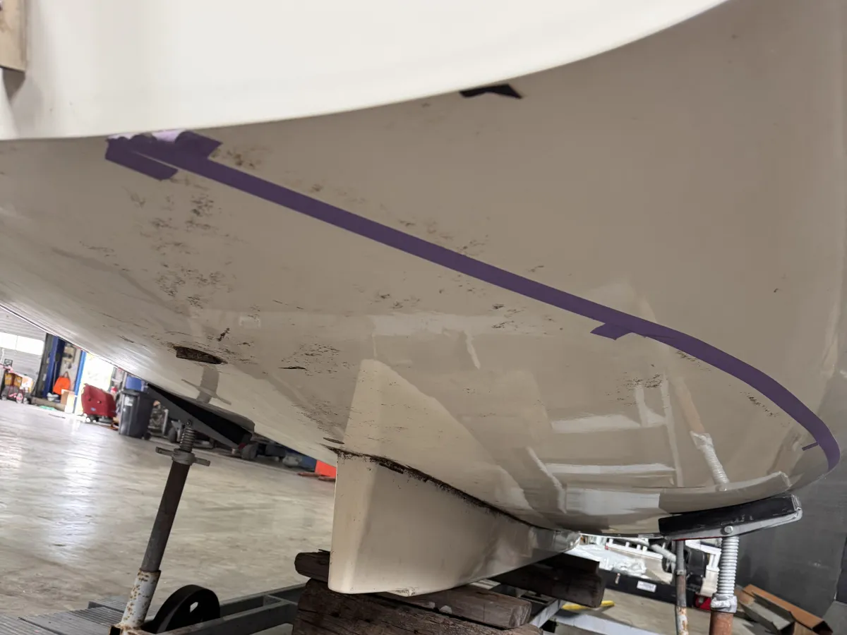 Polyester Sloop Enduro 690