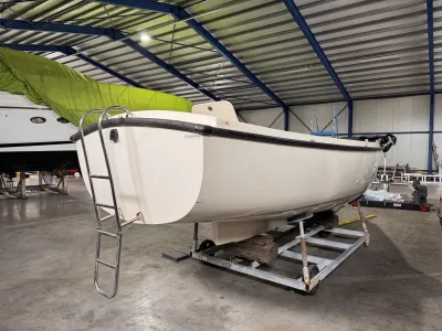 Polyester Sloop Enduro 690 Photo 3