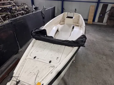 Polyester Sloop Enduro 690 Photo 5