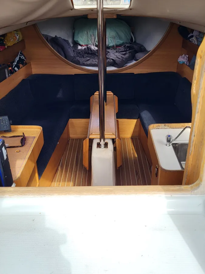 Polyester Sailboat Feeling 29 DI