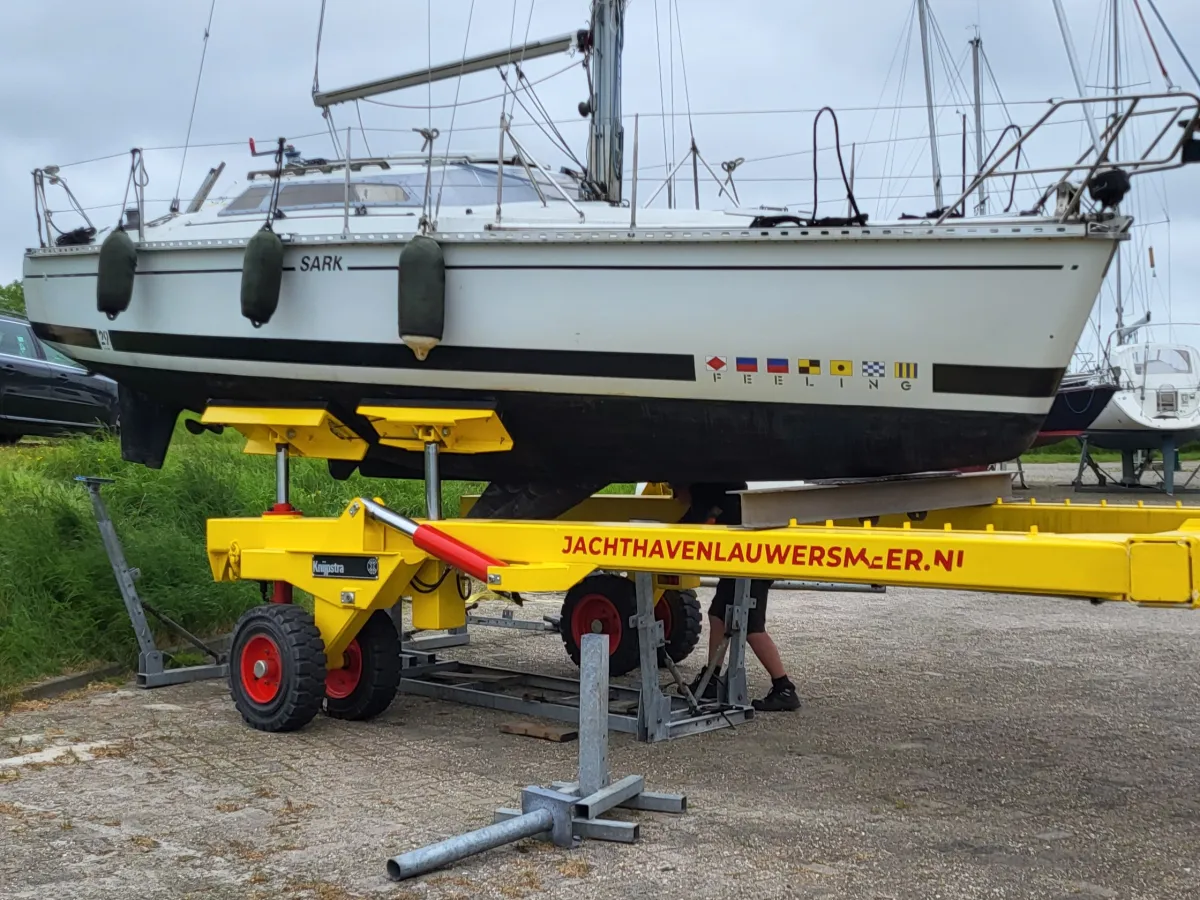 Polyester Sailboat Feeling 29 DI