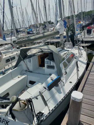 Polyester Sailboat Feeling 29 DI Photo 12
