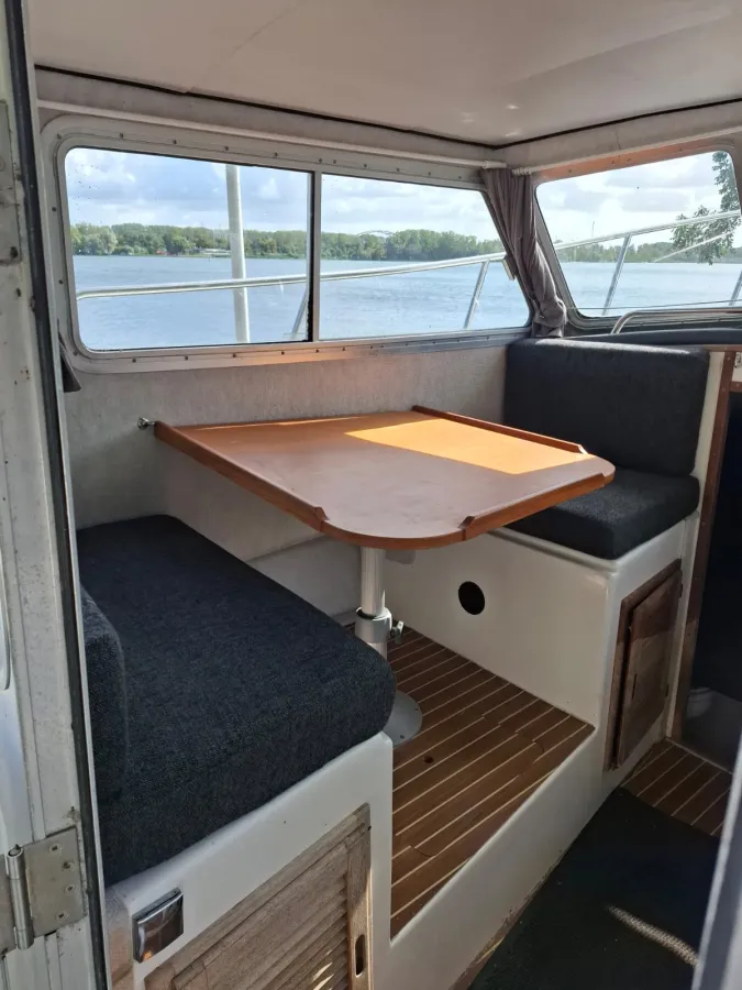 Polyester Motorboat Osprey 24