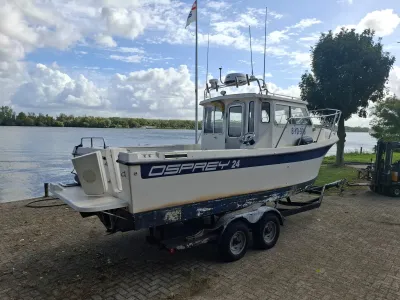 Polyester Motorboat Osprey 24 Photo 3