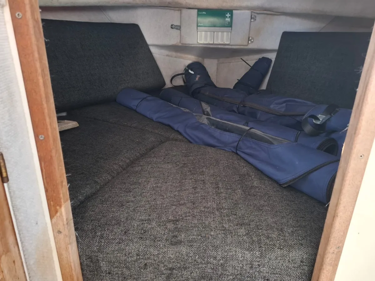 Polyester Motorboat Osprey 24