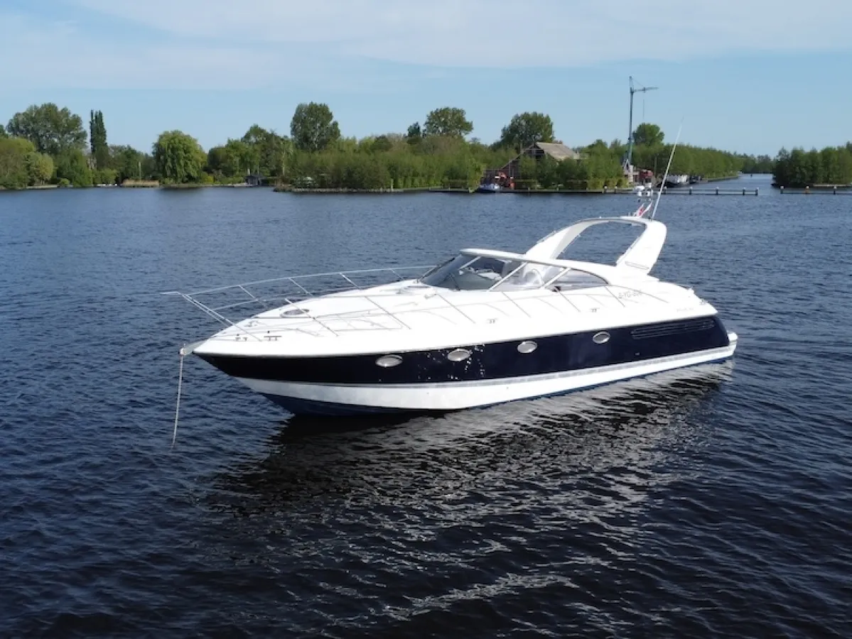Polyester Motorboat Fairline Targa 43
