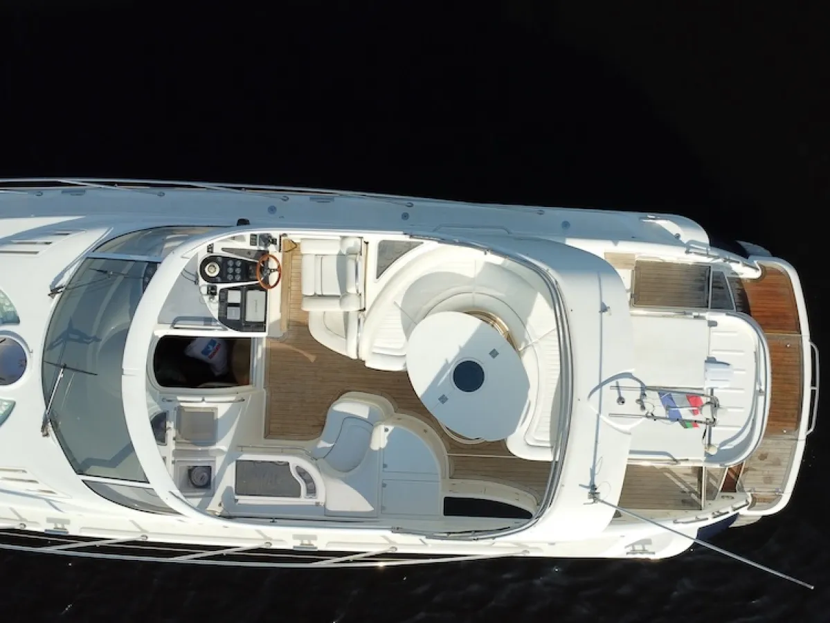 Polyester Motorboat Fairline Targa 43