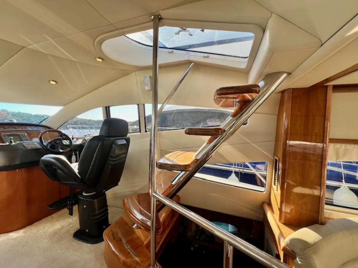 Verbundwerkstoff Motorboot Sunseeker Manhattan 56