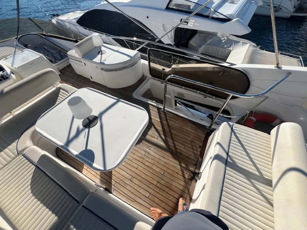 Verbundwerkstoff Motorboot Sunseeker Manhattan 56